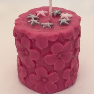 SHELLS ON FLOWERS WICKLESS PILLAR