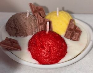 ICE CREAM SUNDAE